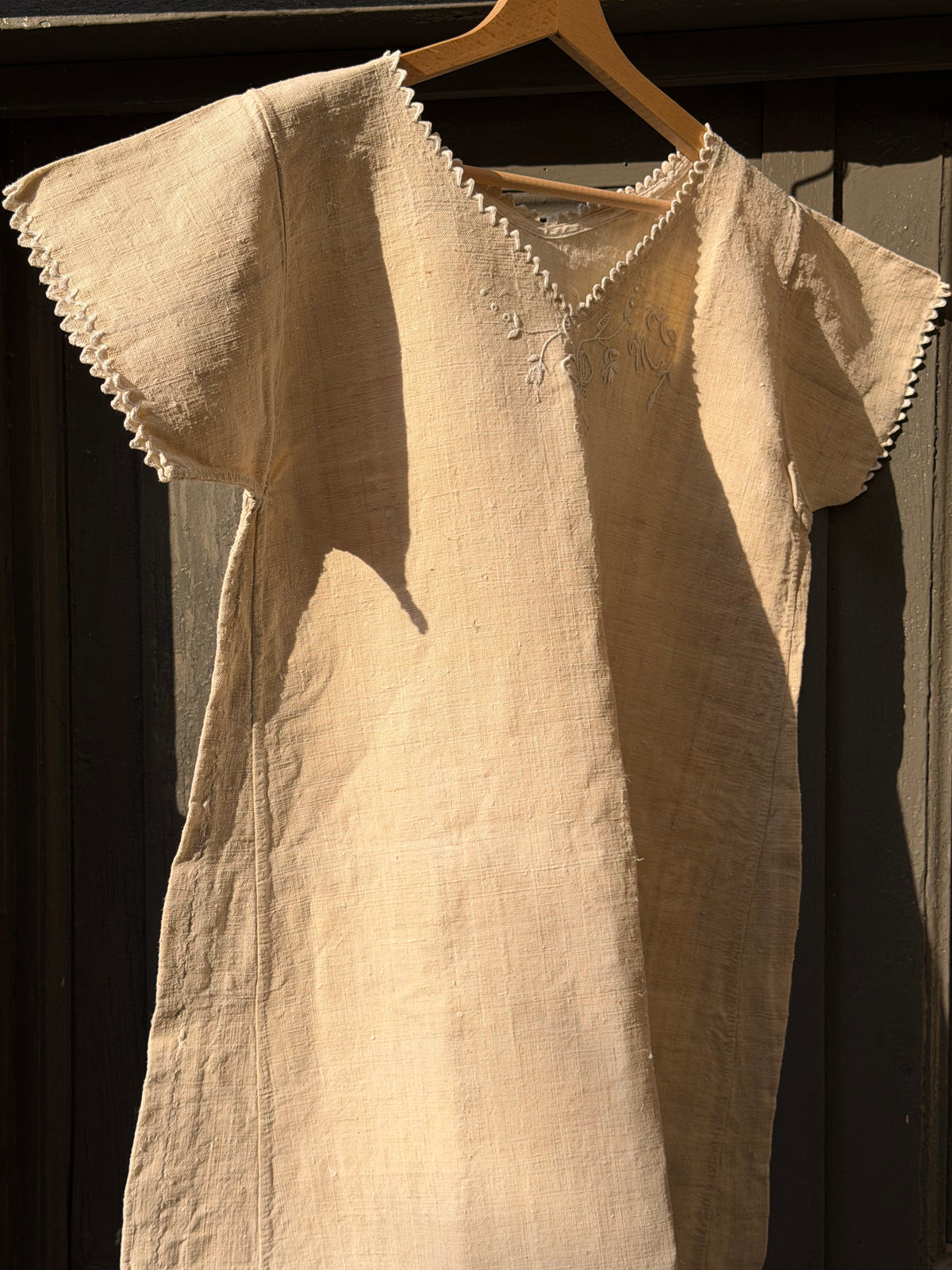 Camicia da notte ricamata M