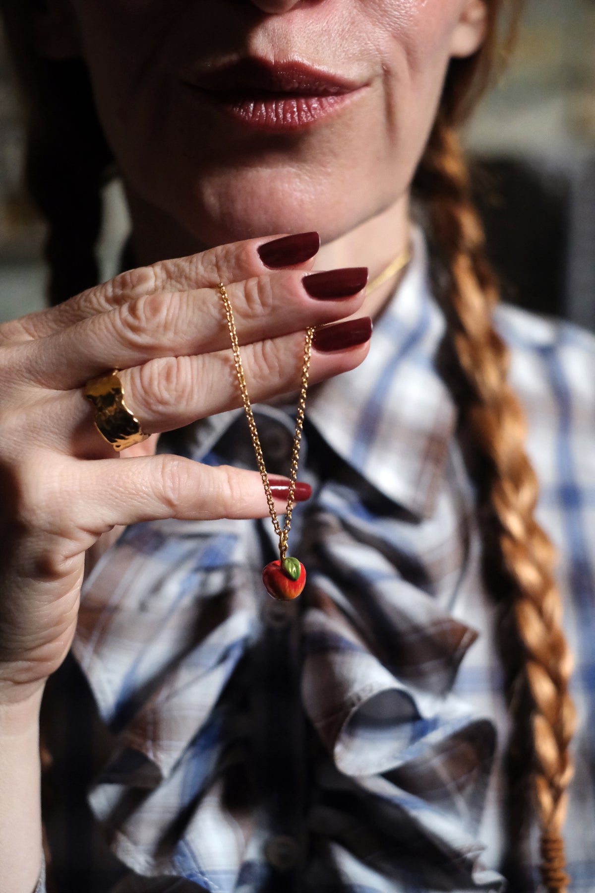 Collana mela rossa