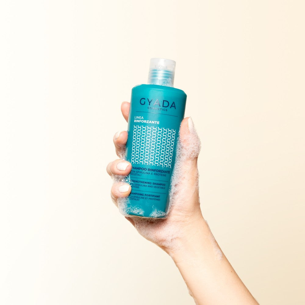 Shampoo rinforzante con Spirulina
