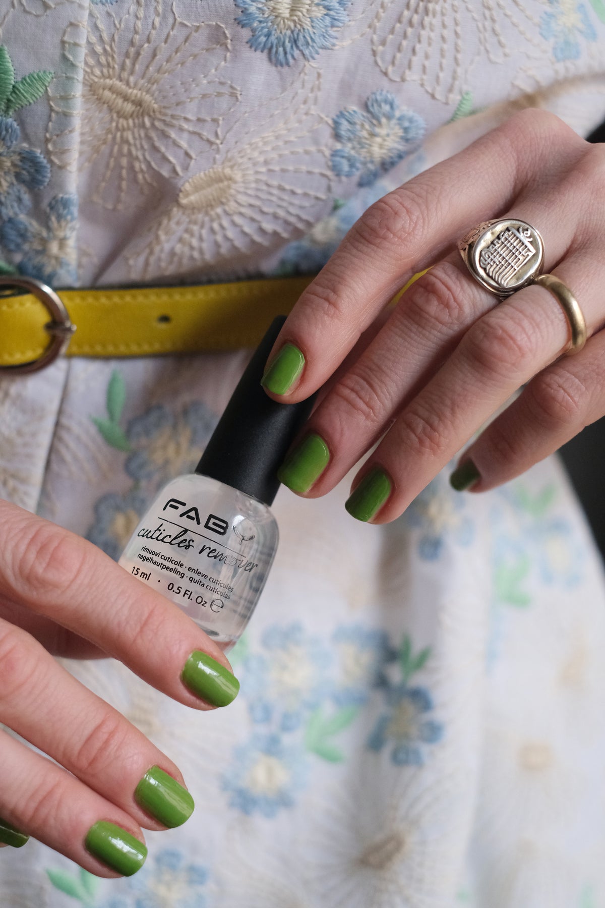 Cuticle remover