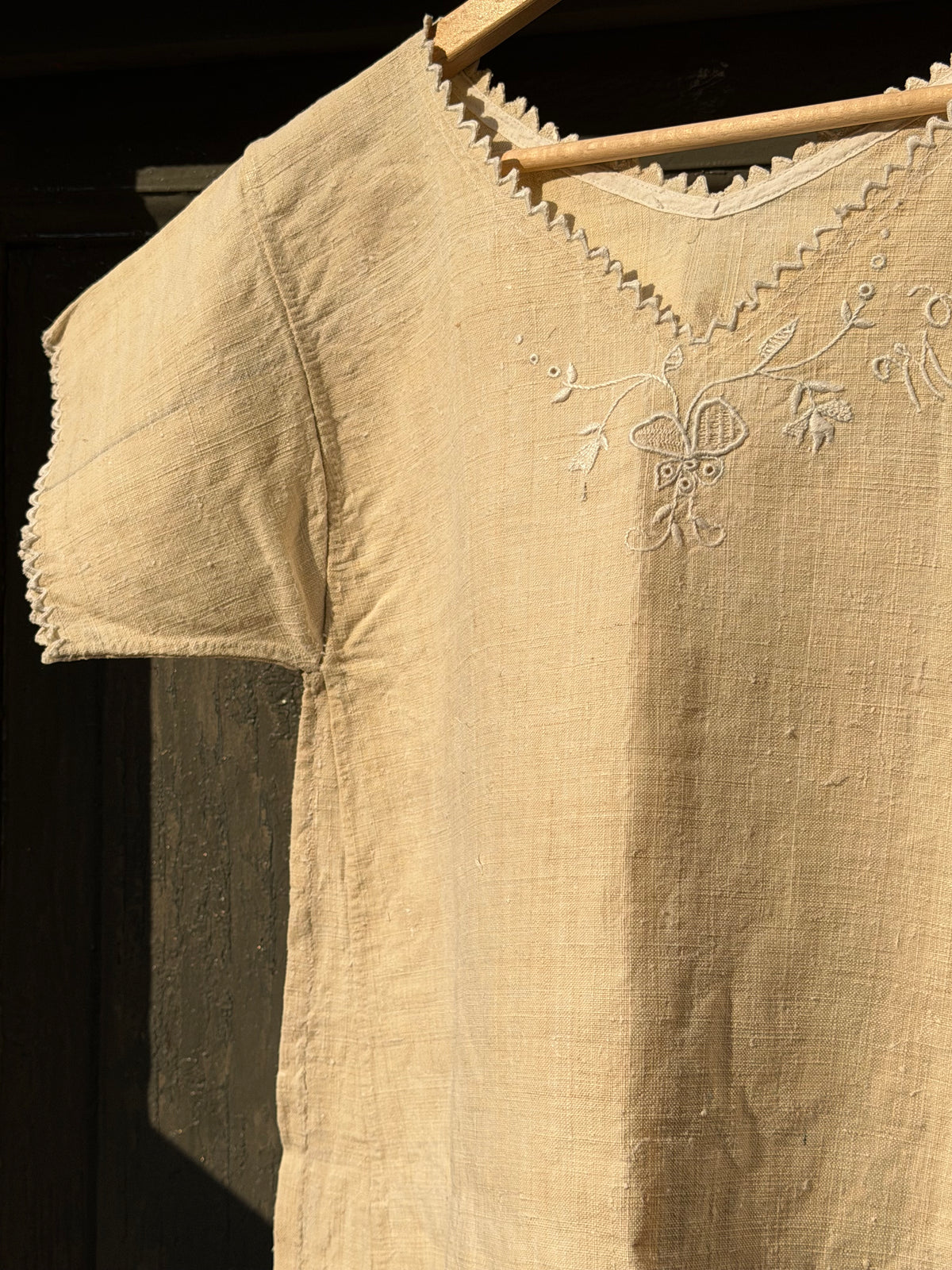 Camicia da notte ricamata M