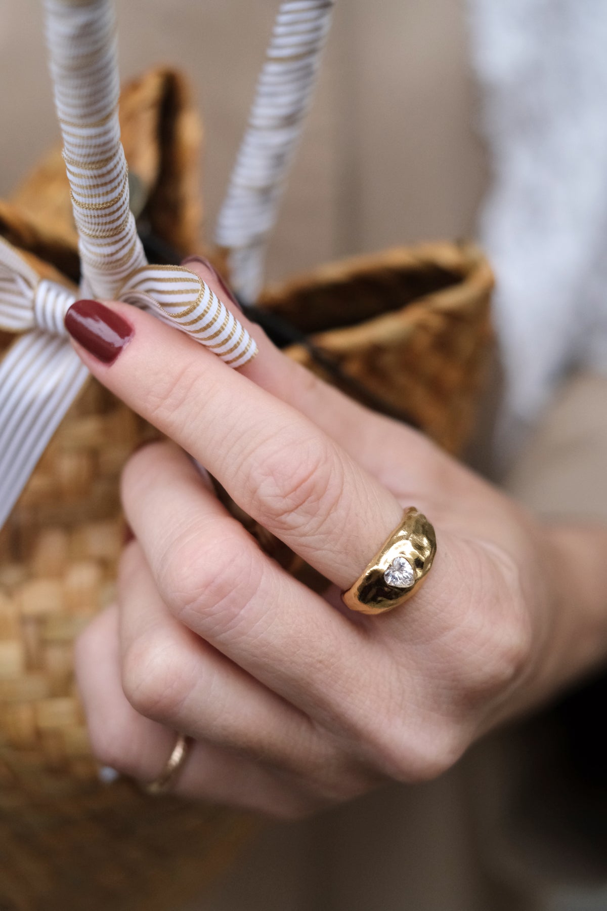 ANELLO LUZIA bianco