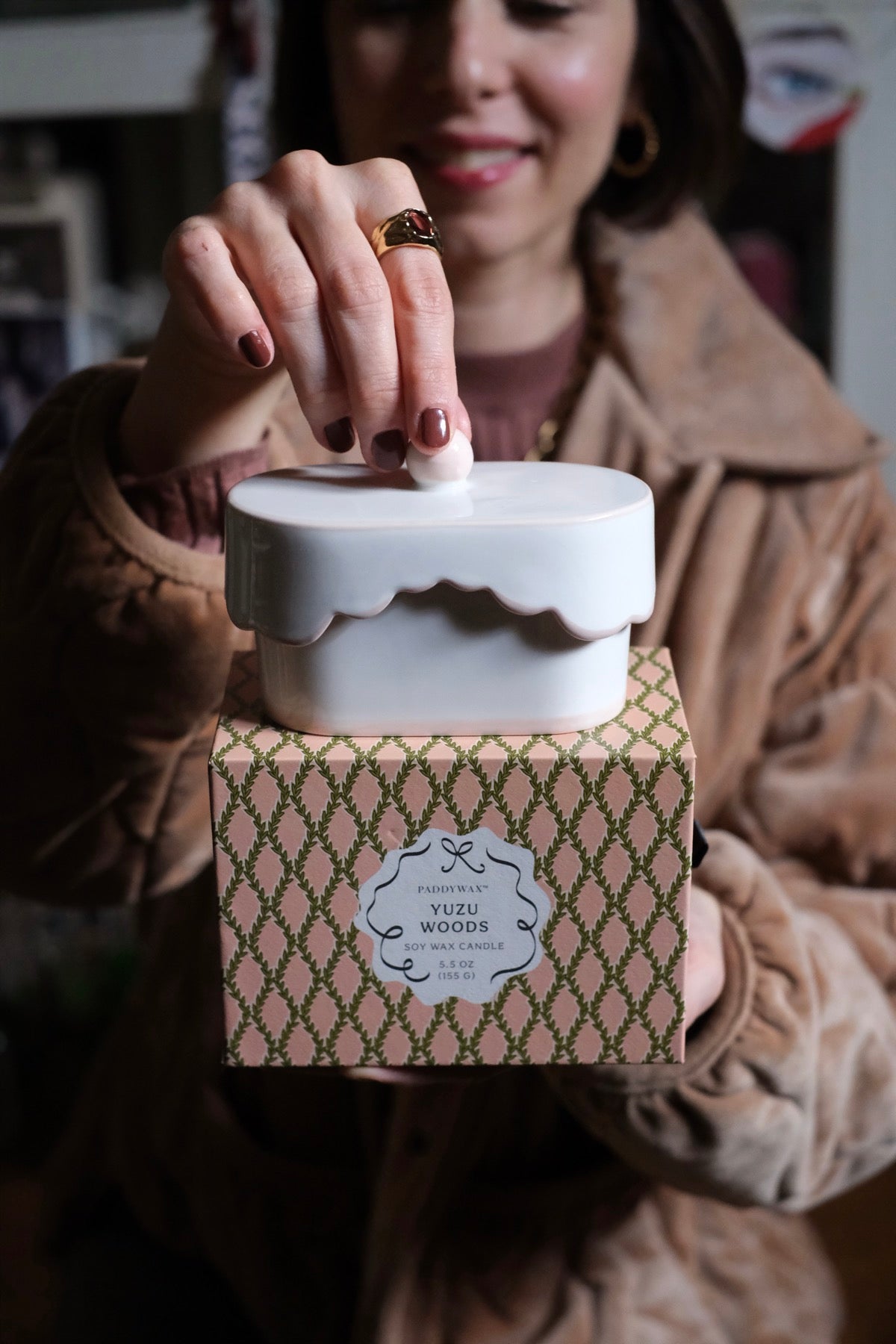 Candela in Ceramica Paddywax Cherie yuzu woods