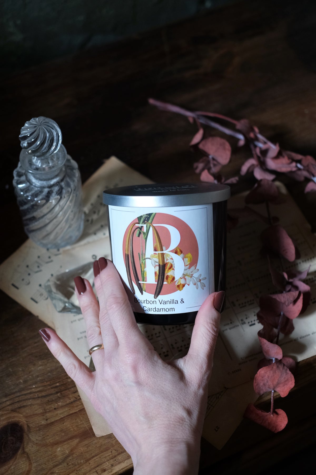 Candela Bourbon Vanilla & Cardamom