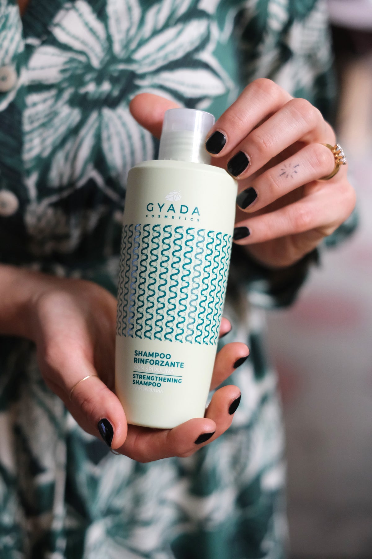 Shampoo rinforzante con Spirulina